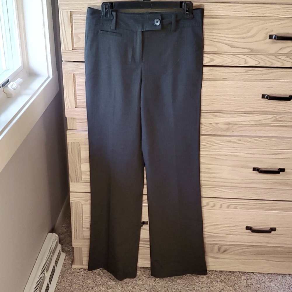 Ann Taylor wide leg dress pants gray pinstripes Sz 2